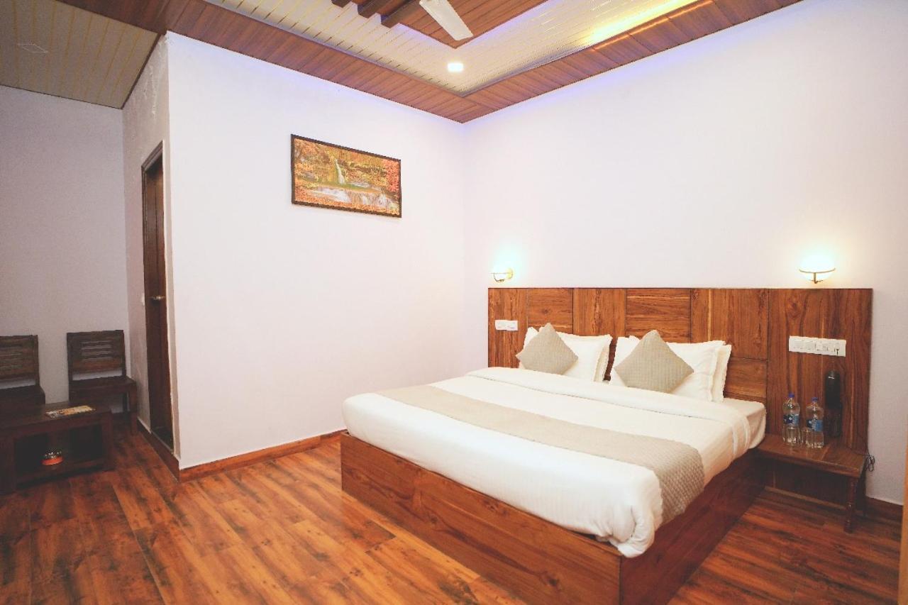 Hotel Kasauli View Cafe Restaurant Open Terrace Mountain View 외부 사진