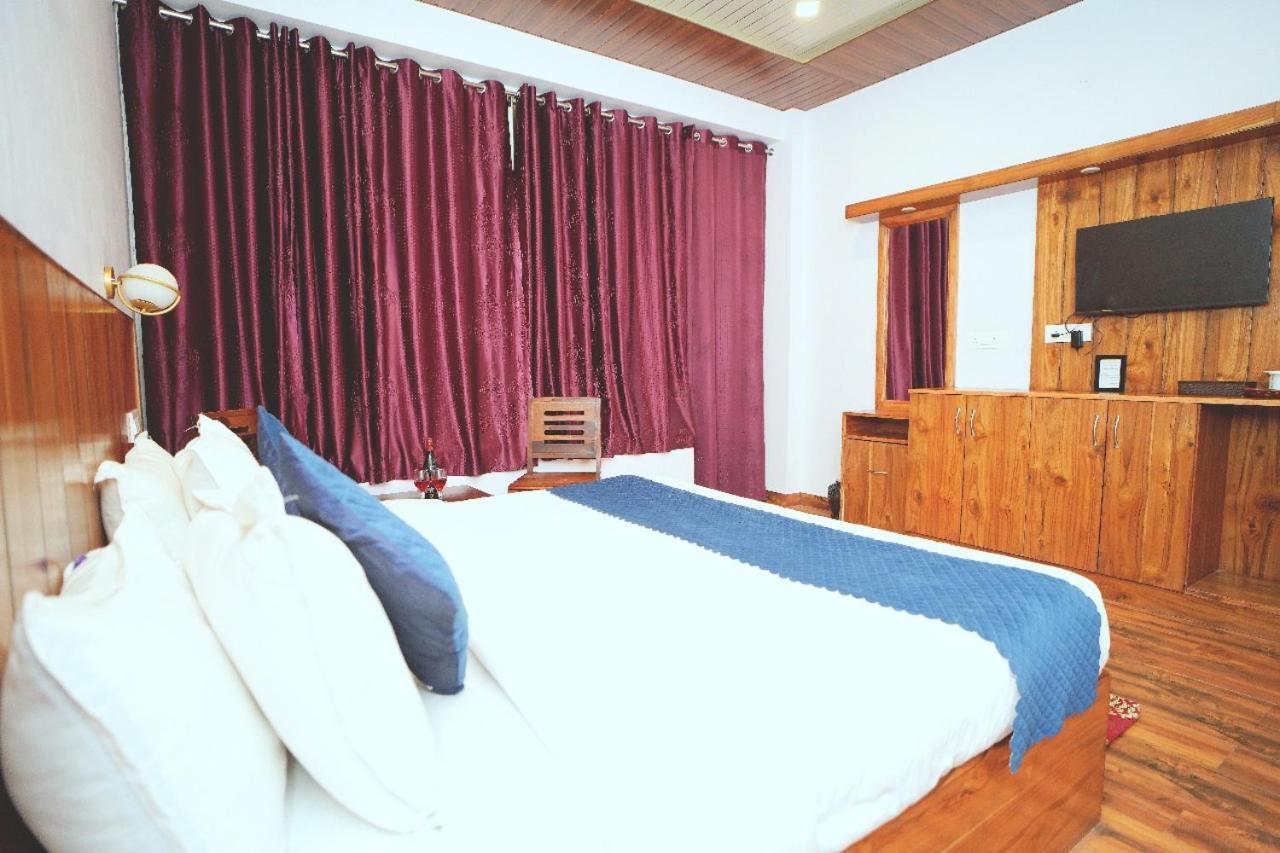 Hotel Kasauli View Cafe Restaurant Open Terrace Mountain View 외부 사진