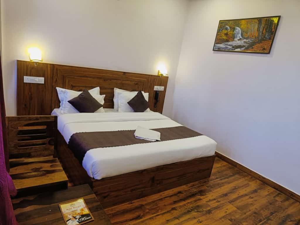 Hotel Kasauli View Cafe Restaurant Open Terrace Mountain View 외부 사진